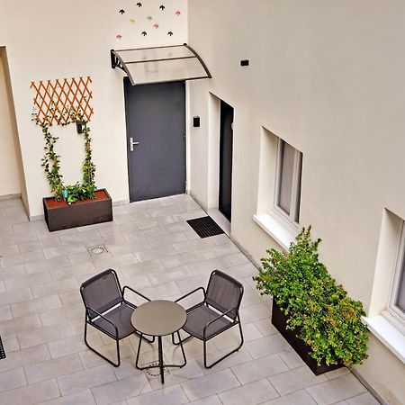 Hotel Cocoon Saint-Ouen  ภายนอก รูปภาพ