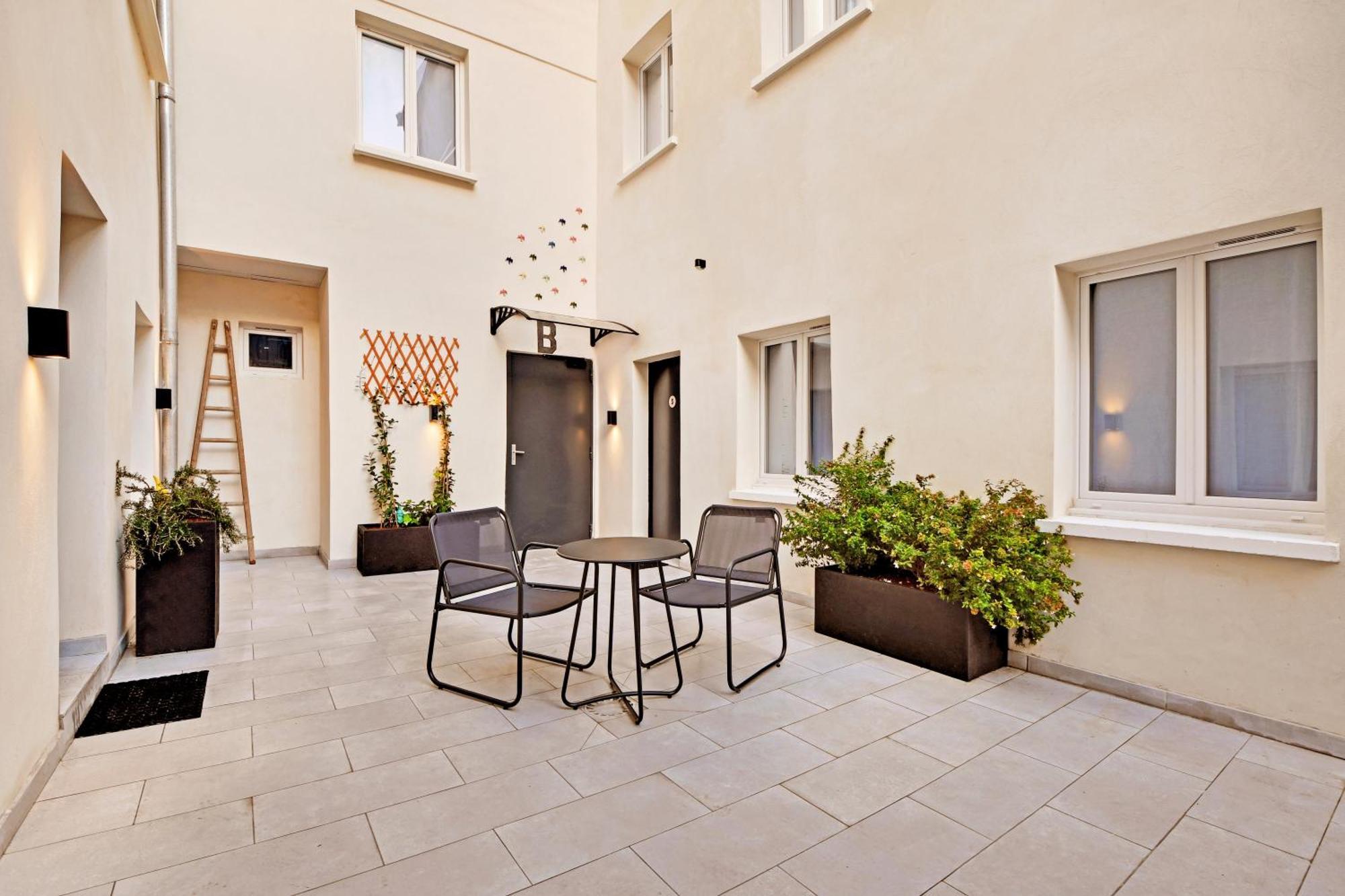 Hotel Cocoon Saint-Ouen  ภายนอก รูปภาพ